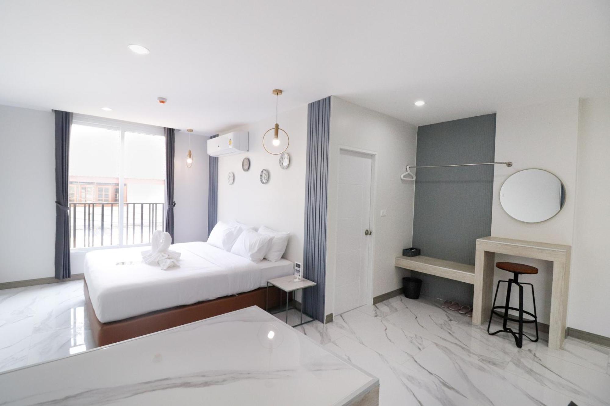 Tree Tara Hotel لامبانج الغرفة الصورة